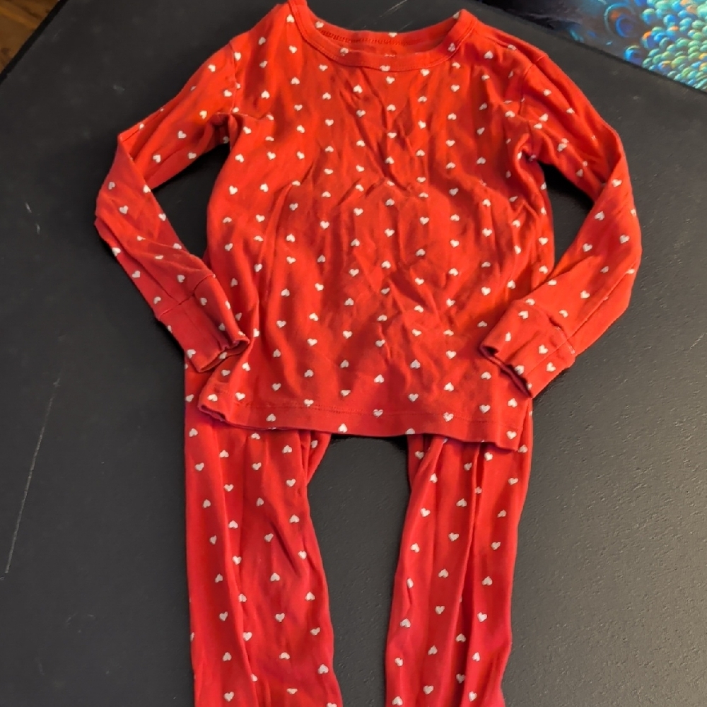 GAP Kids Red Pajama Set with Heart Pattern Sz 6